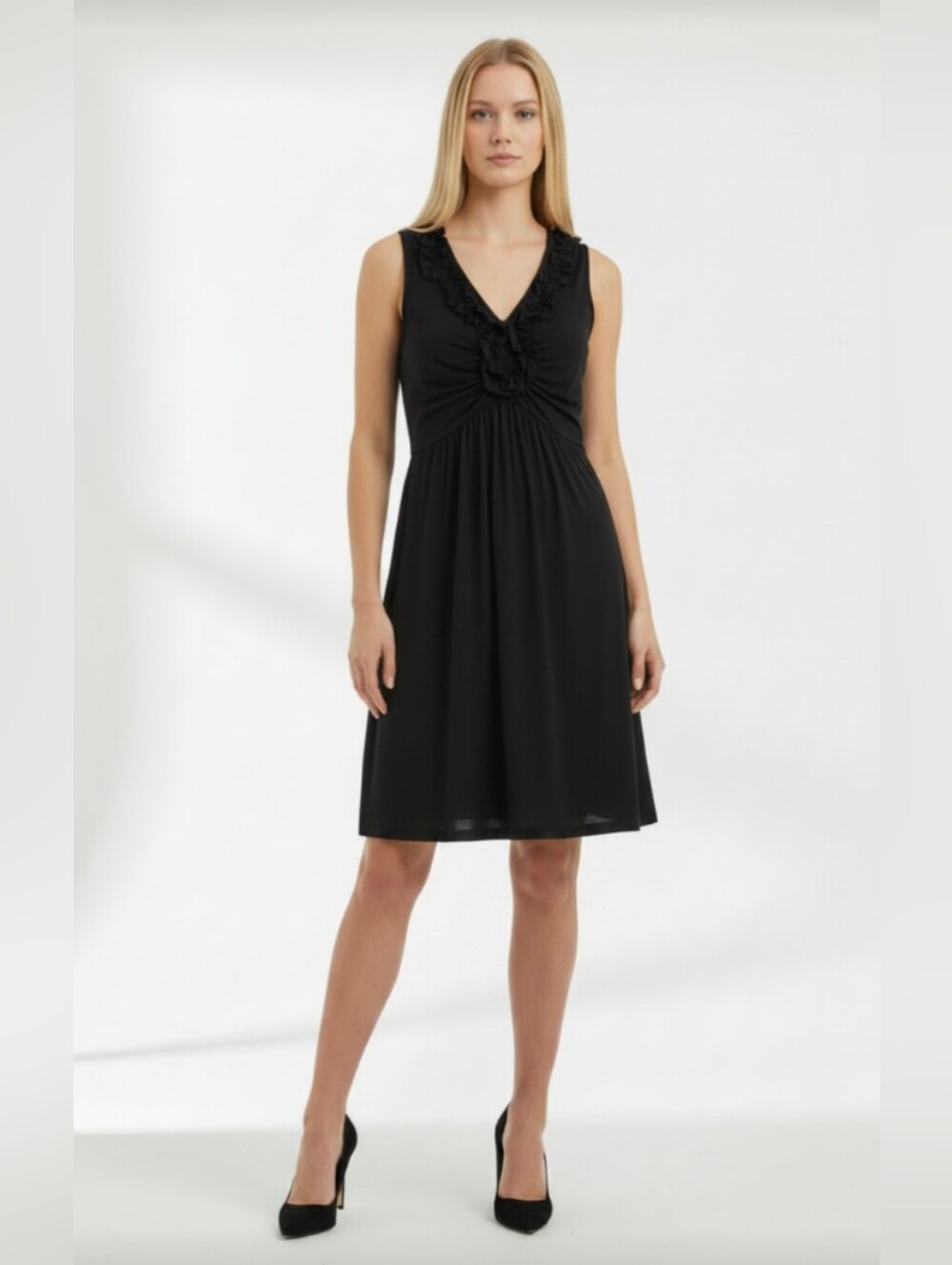 TIANA B! DREAMY, FLOWING BLACK STRETCH, RUFFLED BODICE, PRINCESS CUT DRESS! SZ L